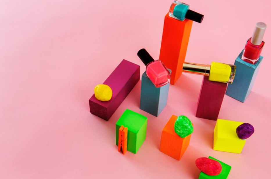 化妝品代工品牌如何運用社群行銷擴大曝光