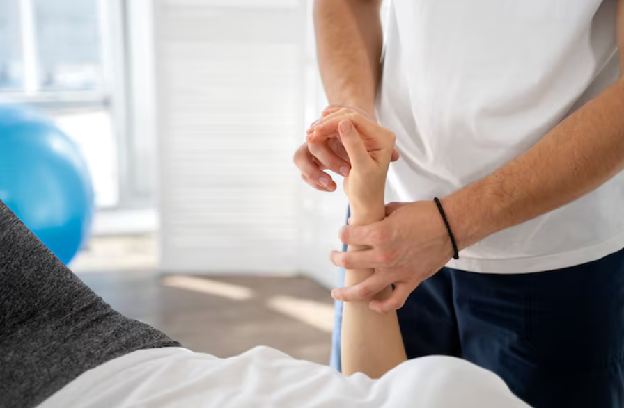 台南復健科在脊椎側彎管理中的作用